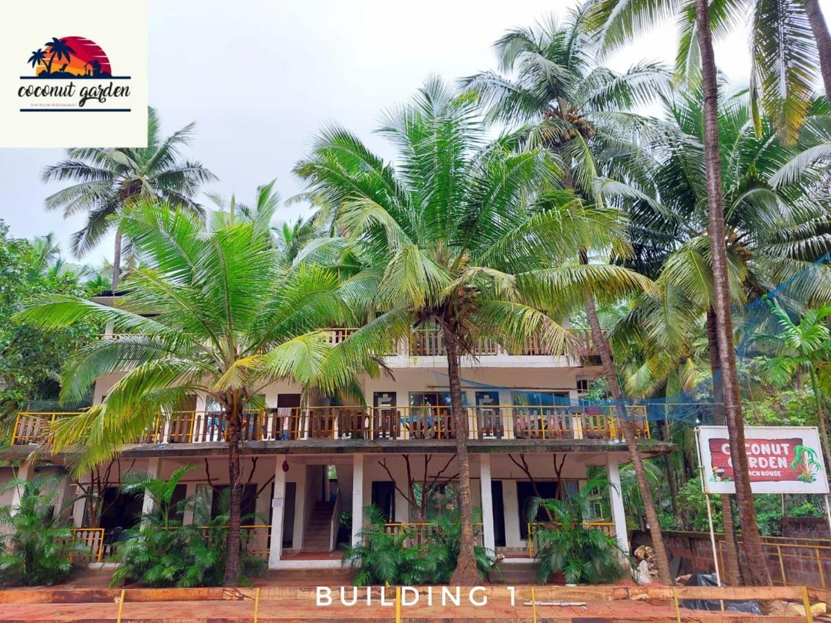 Coconut Garden Beach House Mālvan Buitenkant foto